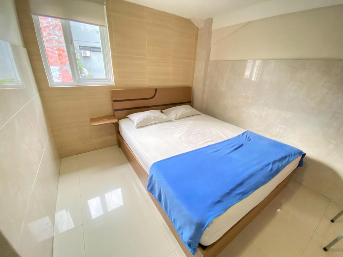 Penginapan Star Ambon Mitra Reddoorz Esterno foto
